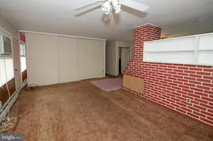 12 Palm Ln, Levittown, PA 19054 - Photo 9