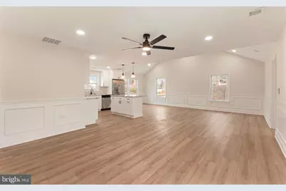 122 Ivy Hill Road, Levittown, PA 19057 - Photo 17