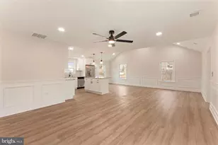 122 Ivy Hill Rd, Levittown, PA 19057 - Photo 17