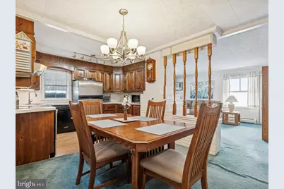 423 Magnolia Drive, Levittown, PA 19054 - Photo 9