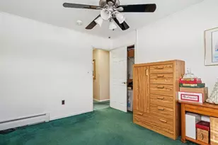 423 Magnolia Dr, Levittown, PA 19054 - Photo 23