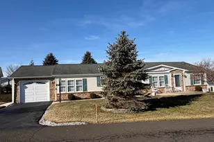 389 Thrush Ct W, New Hope, PA 18938 - Photo 1
