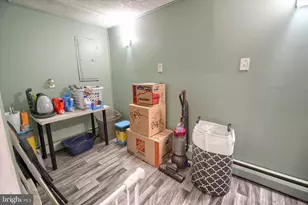 6 Chestnut Ln, Levittown, PA 19055 - Photo 13