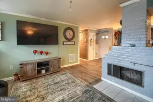 6 Chestnut Ln, Levittown, PA 19055 - Photo 7