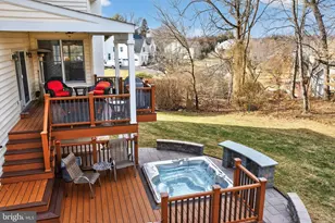 8 Stallion Cir, Upper Holland, PA 19053 - Photo 11