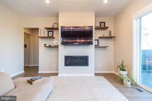 725 Conrad Dr, Warrington, PA 18976 - Photo 11