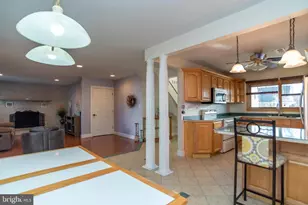 55 Hollow Rd, Levittown, PA 19056 - Photo 7