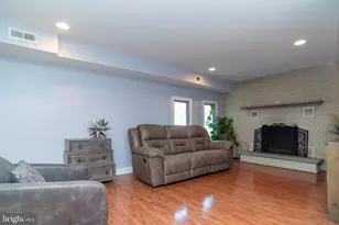 55 Hollow Rd, Levittown, PA 19056 - Photo 3