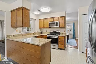 66 Laurel Cir, Newtown, PA 18940 - Photo 13