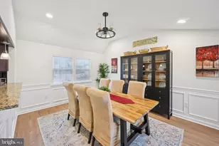 45 Nickelhill Ln, Levittown, PA 19054 - Photo 7