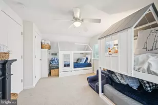 45 Nickelhill Ln, Levittown, PA 19054 - Photo 19