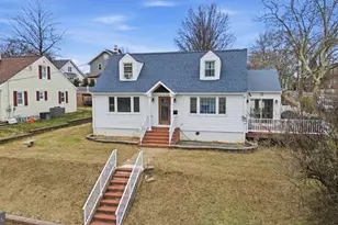 100 Hillcrest Ave, Morrisville, PA 19067 - Photo 1