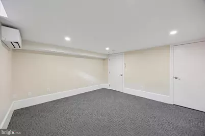 21 S Clinton Street, Doylestown, PA 18901 - Photo 5