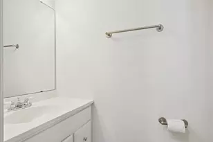 238 Colette Ct, Levittown, PA 19057 - Photo 15