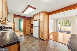 215 Blough Ct, Fairless Hills, PA 19030 - Photo 17