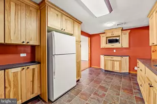 215 Blough Ct, Fairless Hills, PA 19030 - Photo 15