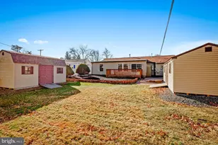 215 Blough Ct, Fairless Hills, PA 19030 - Photo 33