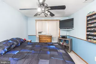 1036 Oakwood Dr, Warminster, PA 18974 - Photo 49