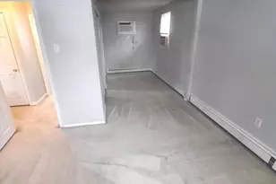 35 Viking Ln, Levittown, PA 19054 - Photo 9