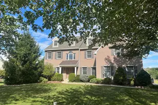 118 Brinkley Dr, Sellersville, PA 18960 - Photo 1