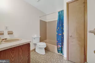 2166 Wayne Dr, Jamison, PA 18929 - Photo 41