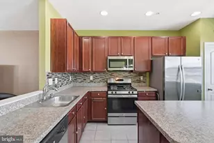 153 Mercer Ct, Fairless Hills, PA 19030 - Photo 5