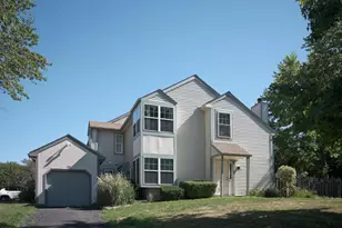 15 Aspen Ct, Newtown, PA 18940 - Photo 1