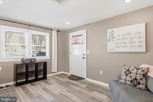 50 Red Cedar Dr, Levittown, PA 19055 - Photo 11