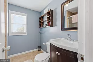 50 Red Cedar Dr, Levittown, PA 19055 - Photo 21