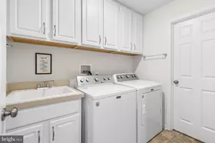 158 Wiltshire Ln, Warminster, PA 18974 - Photo 37