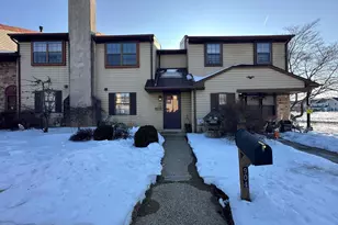 904 Andover Pl, Warminster, PA 18974 - Photo 1