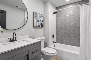 2822 Ave E, Levittown, PA 19056 - Photo 7