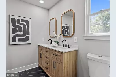 2822 Avenue E, Levittown, PA 19056 - Photo 9