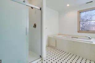 45 Latham Ct, Doylestown, PA 18901 - Photo 33