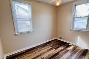 1007 Green Ln, Levittown, PA 19057 - Photo 11