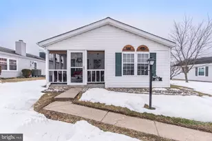 97 Acorn Ct E, New Hope, PA 18938 - Photo 1