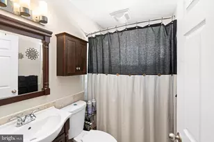 28 MacIntosh Rd, Levittown, PA 19056 - Photo 19