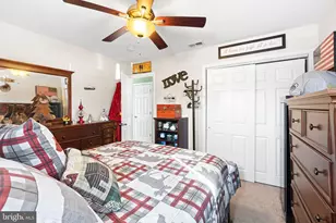 28 MacIntosh Rd, Levittown, PA 19056 - Photo 17