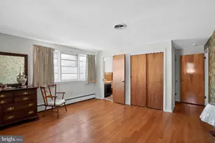 10 Taylor St, Bristol, PA 19007 - Photo 9