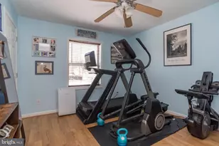 3820 Naples St, Levittown, PA 19056 - Photo 25