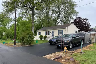 3820 Naples St, Levittown, PA 19056 - Photo 3