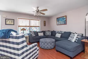 3820 Naples St, Levittown, PA 19056 - Photo 5