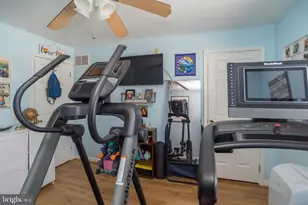 3820 Naples St, Levittown, PA 19056 - Photo 27