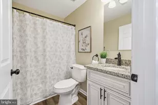 24 Avenrowe Ct, Fairless Hills, PA 19030 - Photo 13