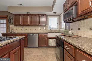 895 Slate Hill Rd, Yardley, PA 19067 - Photo 27