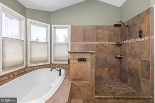 895 Slate Hill Rd, Yardley, PA 19067 - Photo 53