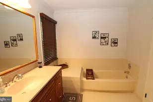 37 Northrup Ct, Newtown, PA 18940 - Photo 19