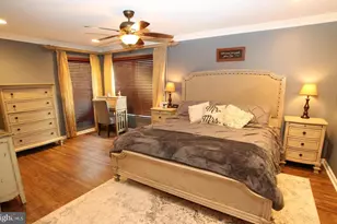 37 Northrup Ct, Newtown, PA 18940 - Photo 17