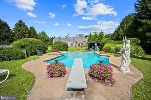 215 E Dark Hollow Rd, Pipersville, PA 18947 - Photo 49