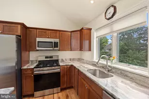 215 E Dark Hollow Rd, Pipersville, PA 18947 - Photo 39